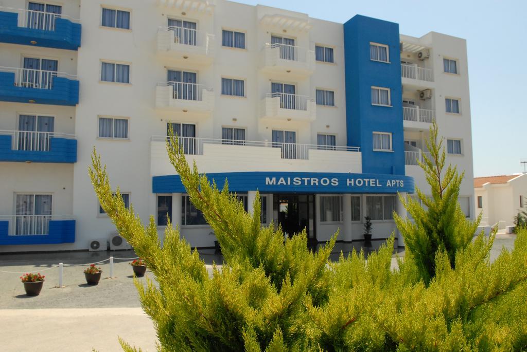 Maistros Hotel Apartments โปรทาราส ภายนอก รูปภาพ